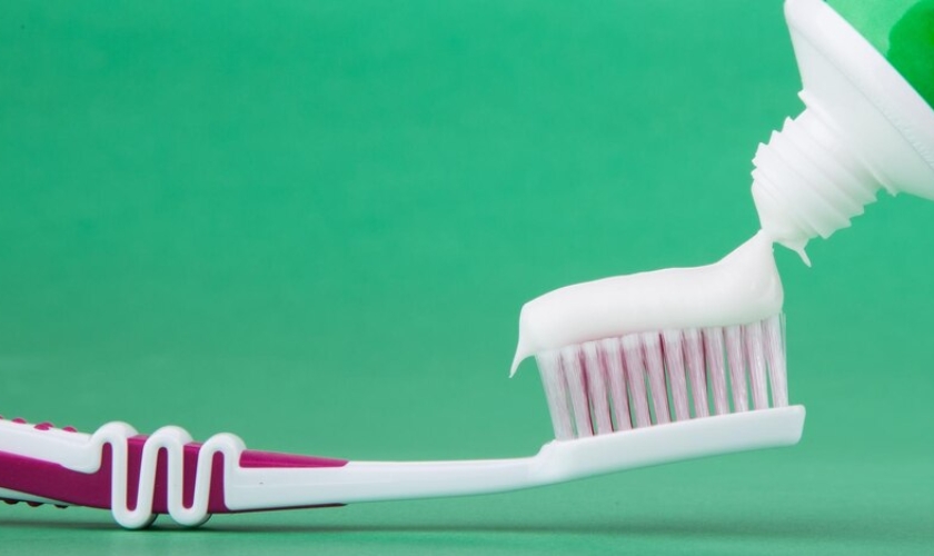 dentist recommended fluoride toothpaste